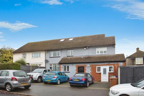 Maylands Road, Watford