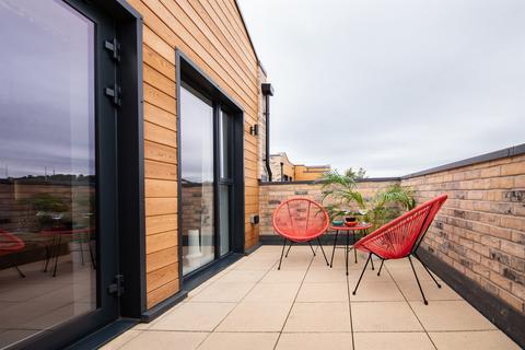 3 bedroom end of terrace house for sale, Trent Lane, Nottingham