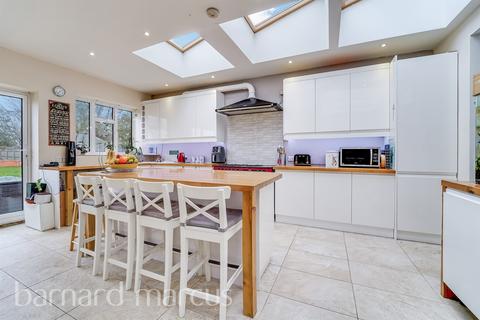 3 bedroom semi-detached house for sale, Ebbisham Road, Worcester Park