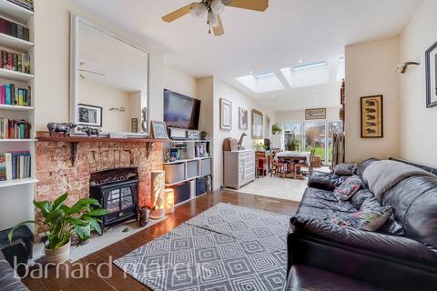 3 bedroom semi-detached house for sale, Ebbisham Road, Worcester Park
