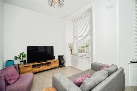 2 bedroom apartment for sale, Victoria Square, PORTLAND