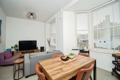 2 bedroom apartment for sale, Victoria Square, PORTLAND