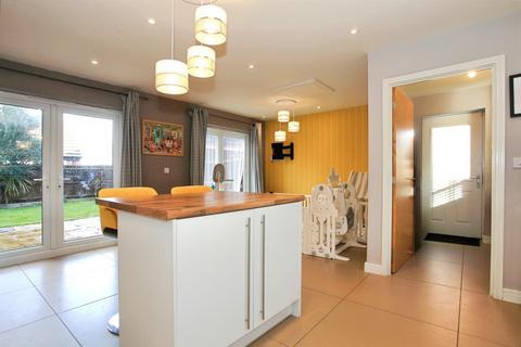 4 bedroom detached house for sale, Towgood Close, Helpston, Peterborough