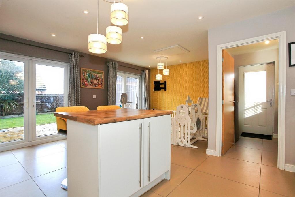 Kitchen/Breakfast/Family Room