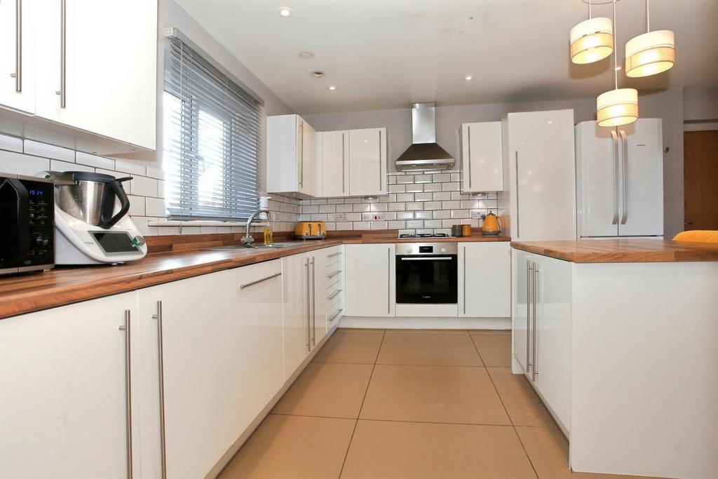 Kitchen/Breakfast/Family Room