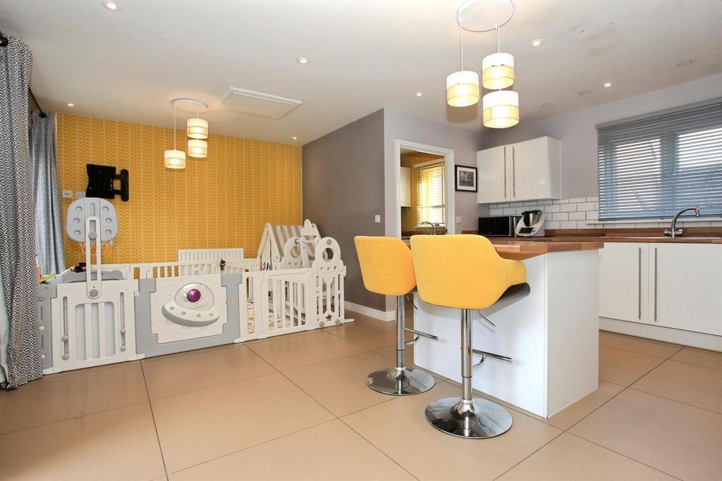 Kitchen/Breakfast/Family Room