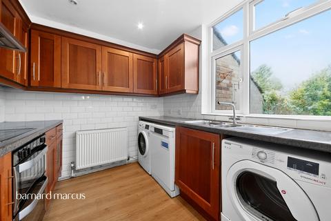 4 bedroom semi-detached house for sale, Pollard Road, London