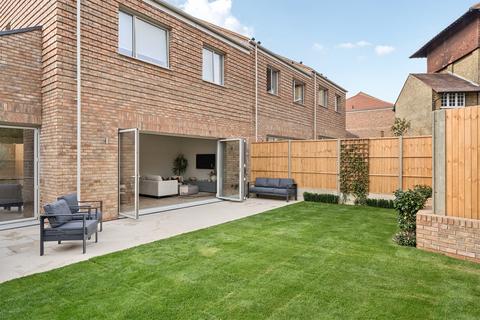 undefined, Burlington Place, East Barnet Village, London, En4