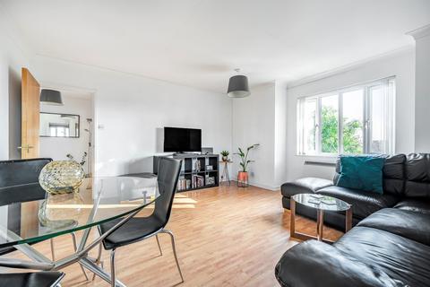 2 bedroom flat for sale, Gloucester Road, Barnet