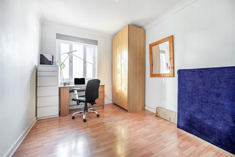 2 bedroom flat for sale, Gloucester Road, Barnet
