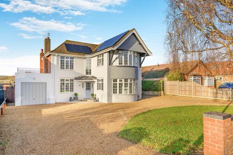 5 bedroom detached house for sale, Heartsease Lane, Norwich