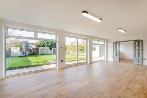 5 bedroom detached house for sale, Heartsease Lane, Norwich