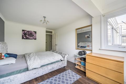 Chase Road, London
