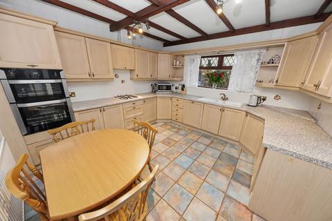 undefined, Cwmynysminton Road, Aberdare CF44