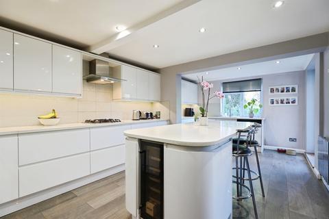 undefined, Magnaville Road, Bushey Heath, Bushey