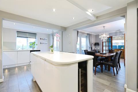 undefined, Magnaville Road, Bushey Heath, Bushey