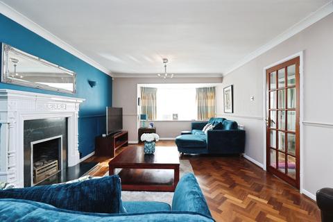 undefined, Magnaville Road, Bushey Heath, Bushey