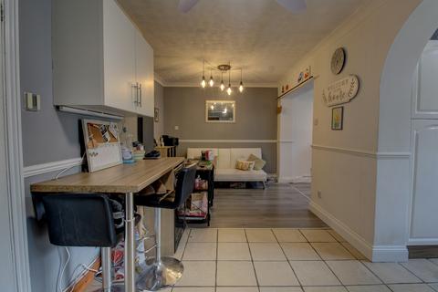 4 bedroom semi-detached house for sale, Gosbecks Road, COLCHESTER