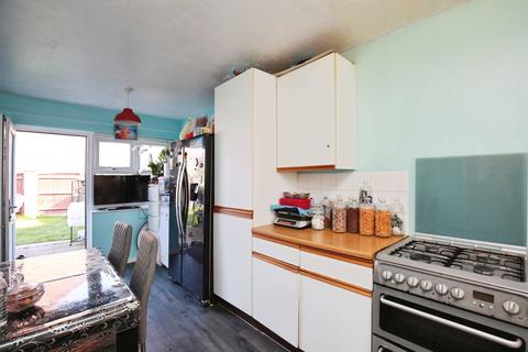 2 bedroom terraced house for sale, Acacia Avenue, OXFORD