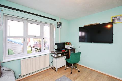 2 bedroom terraced house for sale, Acacia Avenue, OXFORD
