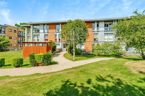 Commonwealth Drive, Crawley