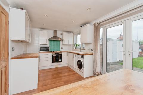 undefined, Beech Crescent, CASTLEFORD