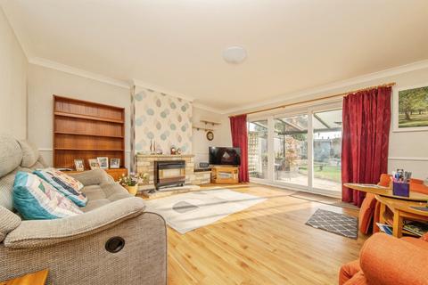 3 bedroom detached bungalow for sale, Milford Close, Wivenhoe, Colchester
