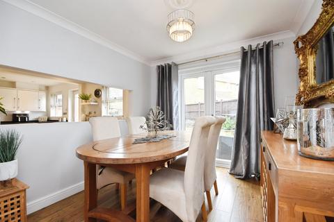 4 bedroom detached house for sale, Melville Heath, South Woodham Ferrers, Chelmsford