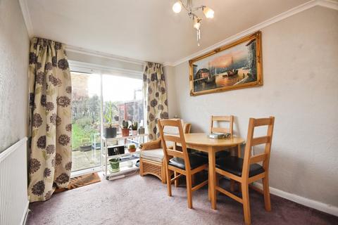 3 bedroom terraced house for sale, Petrel Way, Tile Kiln, Chelmsford