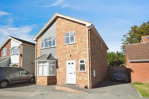 Longmead Avenue, Great Baddow, Chelmsford