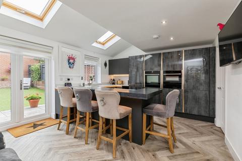 5 bedroom detached house for sale, Clayhill Drive, Yate, Bristol