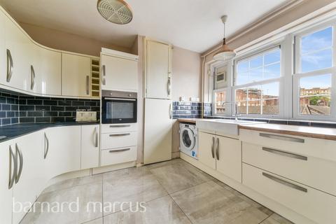 Worsopp Drive, London