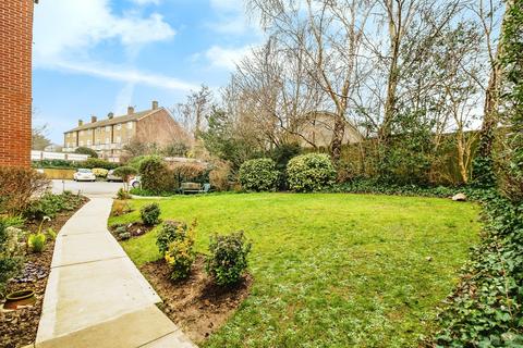 1 bedroom retirement property for sale, St Peters Close, Hove