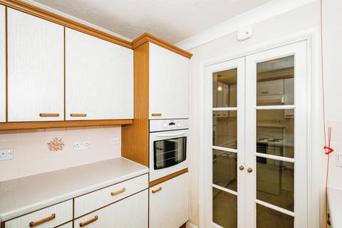 1 bedroom retirement property for sale, St Peters Close, Hove