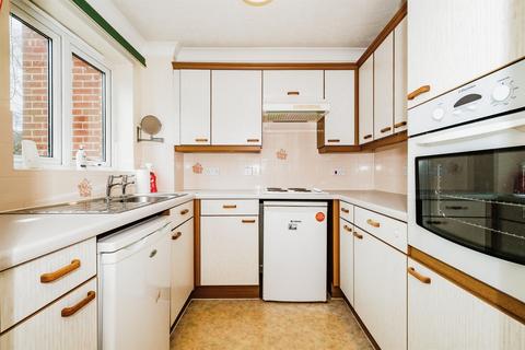 1 bedroom retirement property for sale, St Peters Close, Hove