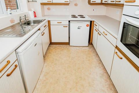 1 bedroom retirement property for sale, St Peters Close, Hove