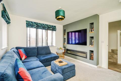 3 bedroom semi-detached house for sale, The Elms, Wantage