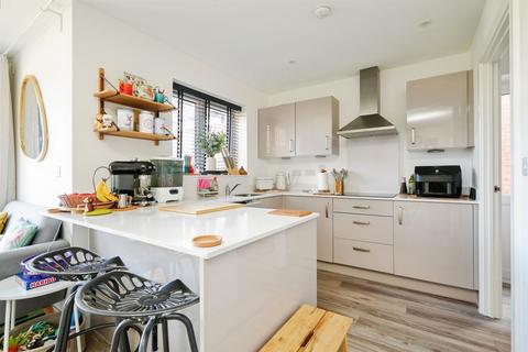 3 bedroom semi-detached house for sale, The Elms, Wantage