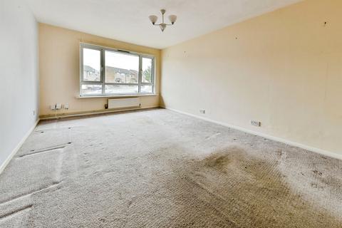 2 bedroom maisonette for sale, Bowmans Avenue, Hitchin