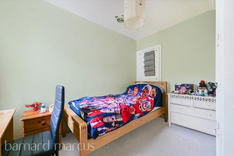 2 bedroom semi-detached house for sale, Lincoln Road, Dorking
