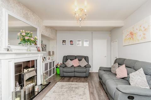3 bedroom semi-detached house for sale, Vernon Road, Bilston
