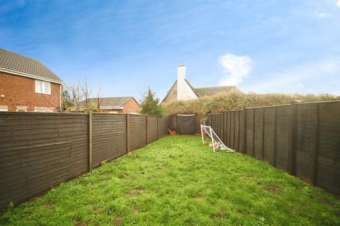 3 bedroom end of terrace house for sale, Severn Drive, Taunton