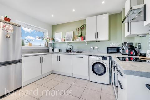 undefined, Talbot Close, Mitcham