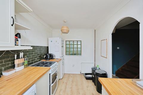 3 bedroom end of terrace house for sale, Langley Walk, Norwich