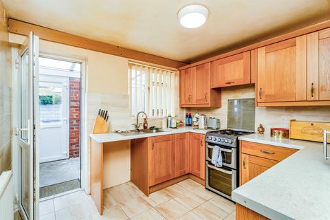 3 bedroom semi-detached house for sale, Mount Pleasant Street, Coseley, Bilston