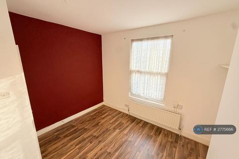 1 bedroom flat to rent, Malpas Road, London, SE4