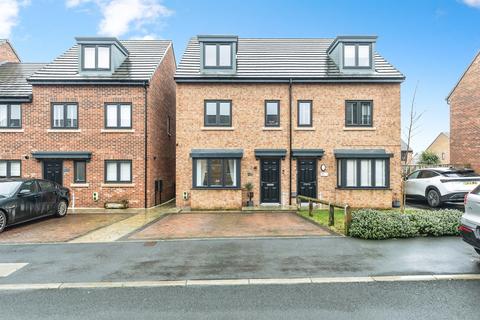 3 bedroom townhouse for sale, Keepers Rise, Hemsworth, Pontefract