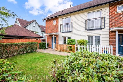 3 bedroom semi-detached house for sale, Jeremiah Court, Redhill