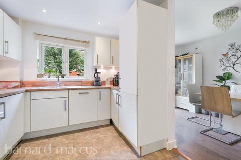 3 bedroom semi-detached house for sale, Jeremiah Court, Redhill