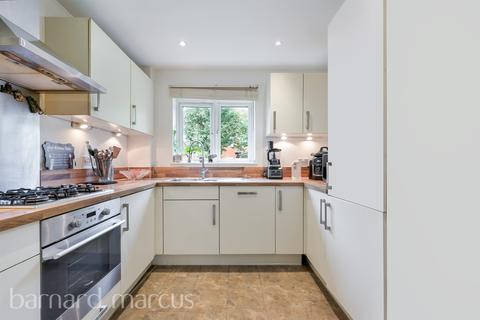 3 bedroom semi-detached house for sale, Jeremiah Court, Redhill